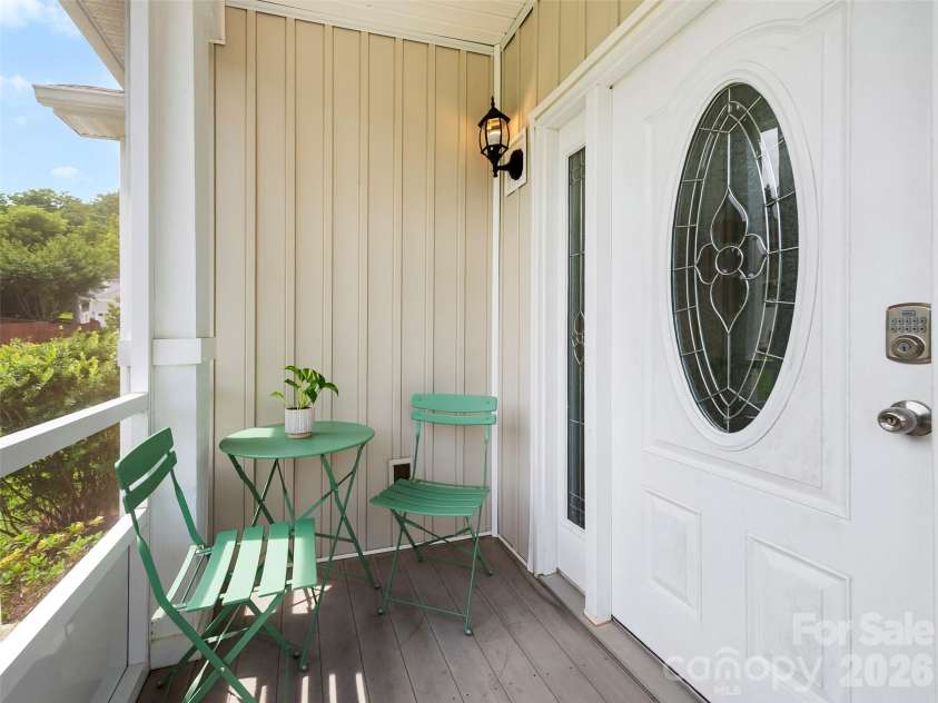 9 Farthings Drive, Arden, NC 28704.  MLS# CAR4419505, YatesRealty ID 48180. 