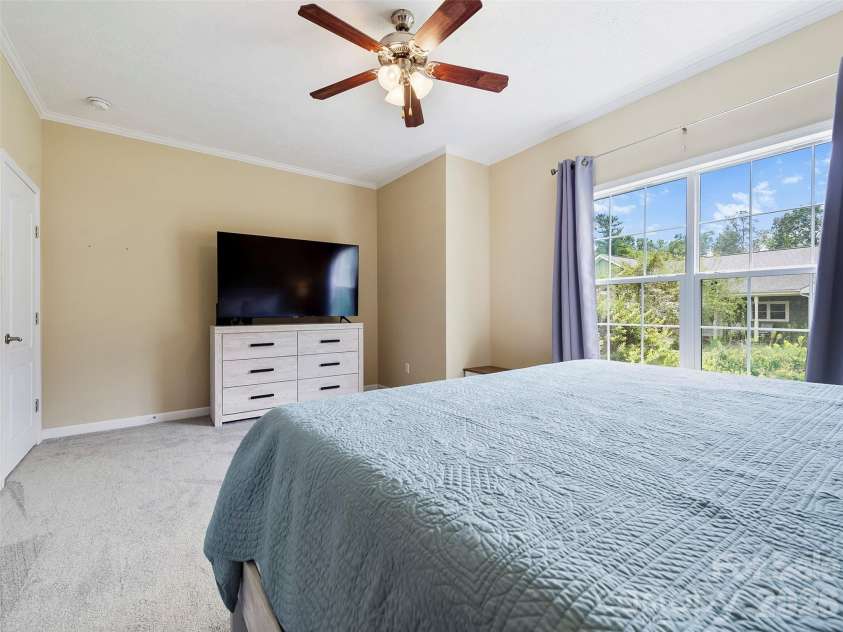9 Farthings Drive, Arden, NC 28704.  MLS# CAR4419505, YatesRealty ID 48180. Primary Bedroom