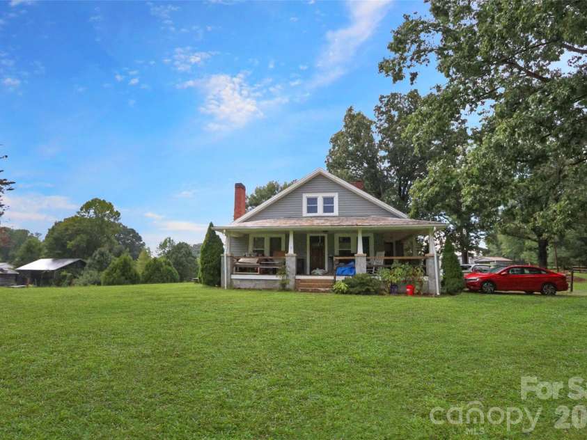 4888 Ruby Lane, Morganton, NC 28655.  MLS# CAR4419259, YatesRealty ID 48181. 