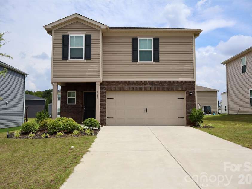 1013 Harry Court, Albemarle, NC 28001.  MLS# CAR4419313, YatesRealty ID 48182. Front