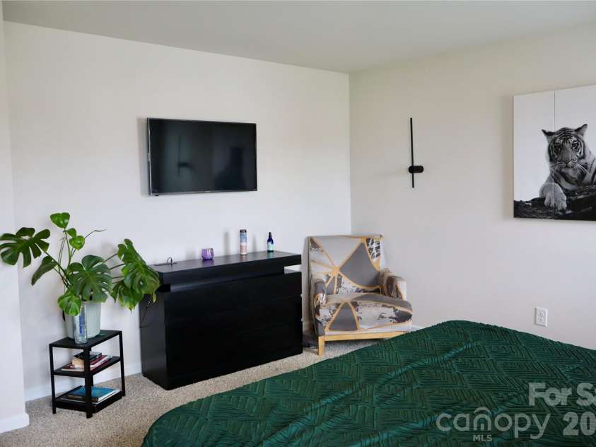 1013 Harry Court, Albemarle, NC 28001.  MLS# CAR4419313, YatesRealty ID 48182. Primary Bedroom
