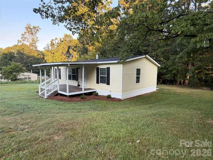 114 Carroll Drive, Cherryville, NC 28021.  MLS# CAR4420483, YatesRealty ID 48183. 