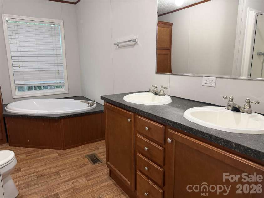 114 Carroll Drive, Cherryville, NC 28021.  MLS# CAR4420483, YatesRealty ID 48183. 