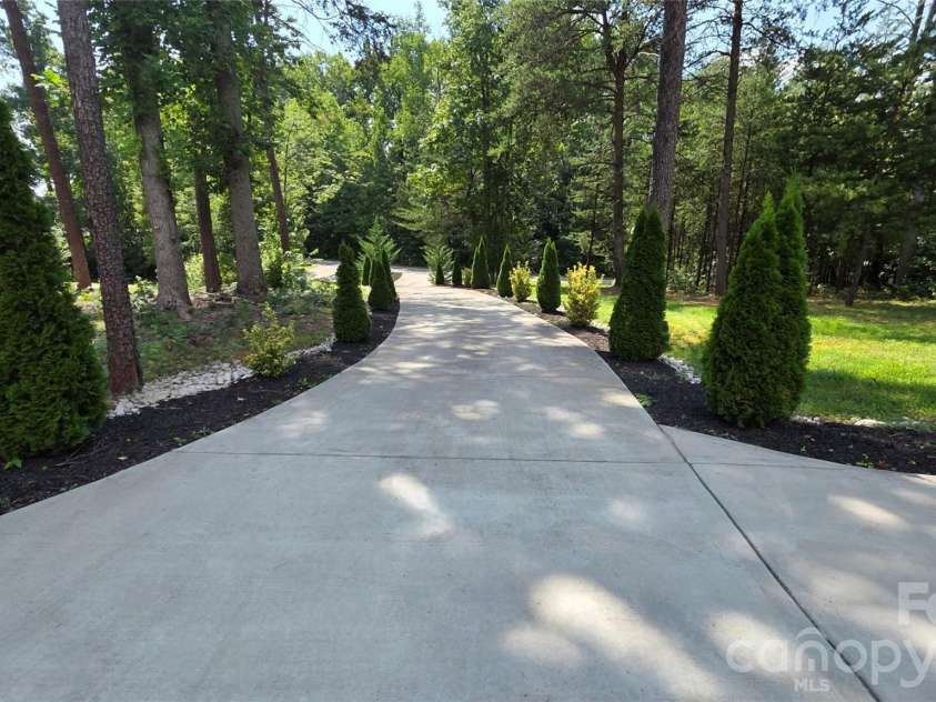 3552 Waterview Trail, Lincolnton, NC 28092.  MLS# CAR4419569, YatesRealty ID 48184. 