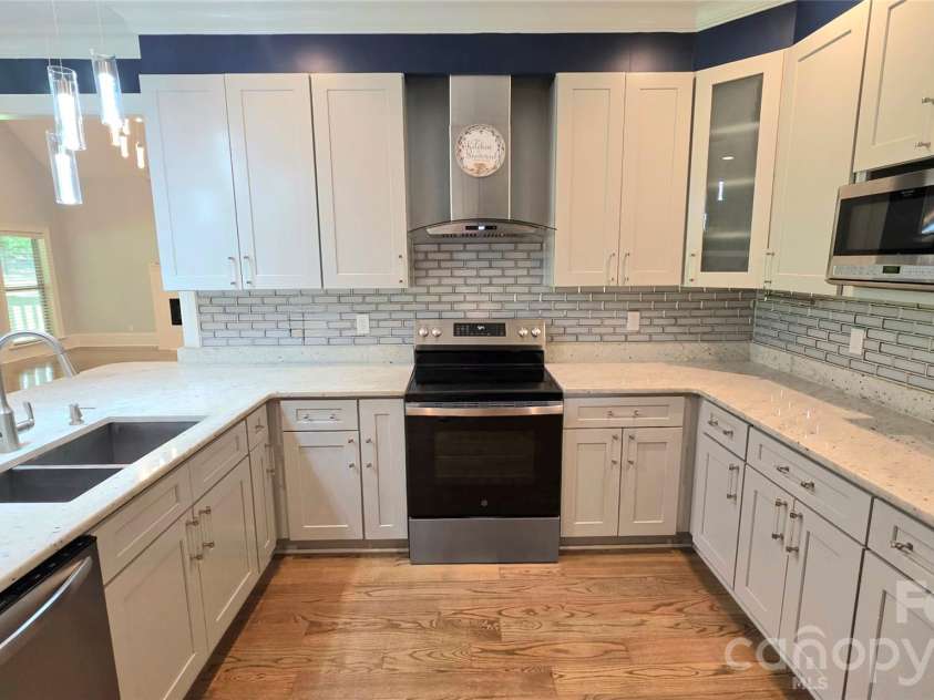 3552 Waterview Trail, Lincolnton, NC 28092.  MLS# CAR4419569, YatesRealty ID 48184. 