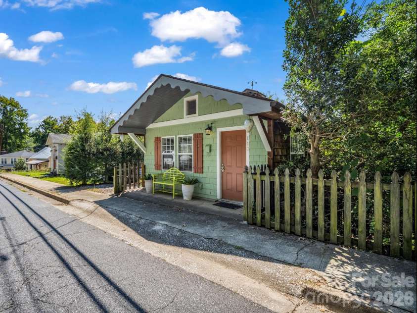 160 Howard Street, Tryon, NC 28782.  MLS# CAR4420427, YatesRealty ID 48186. 