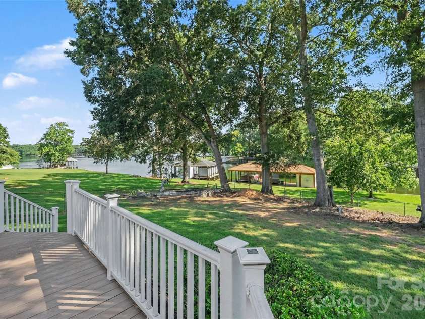 551 Harbor Road, Norwood, NC 28128.  MLS# CAR4420367, YatesRealty ID 48188. 