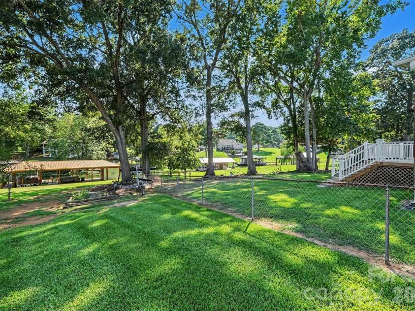 551 Harbor Road, Norwood, NC 28128.  MLS# CAR4420367, YatesRealty ID 48188. 