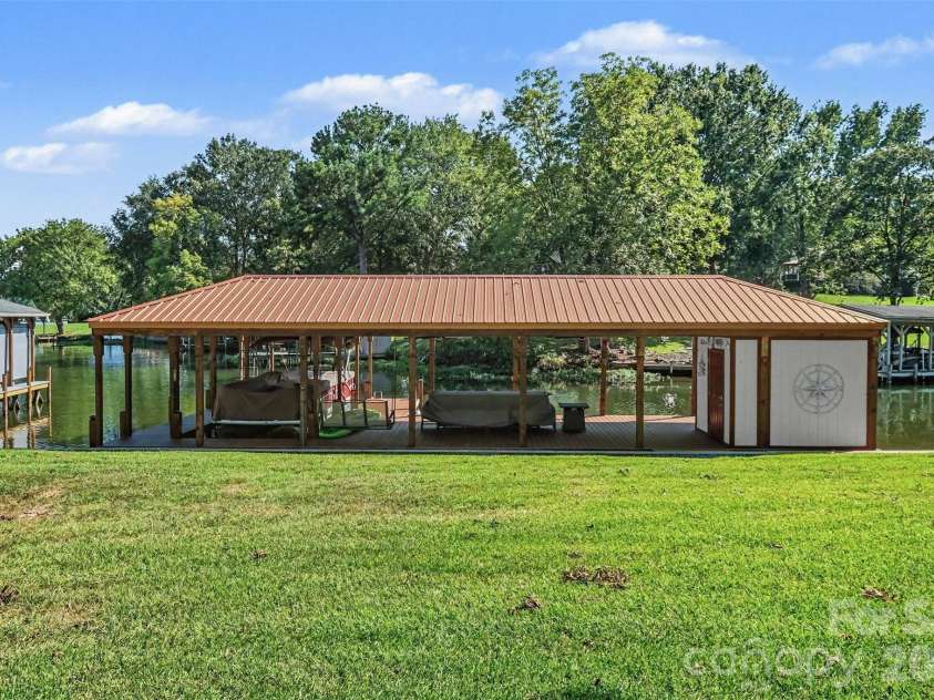 551 Harbor Road, Norwood, NC 28128.  MLS# CAR4420367, YatesRealty ID 48188. 