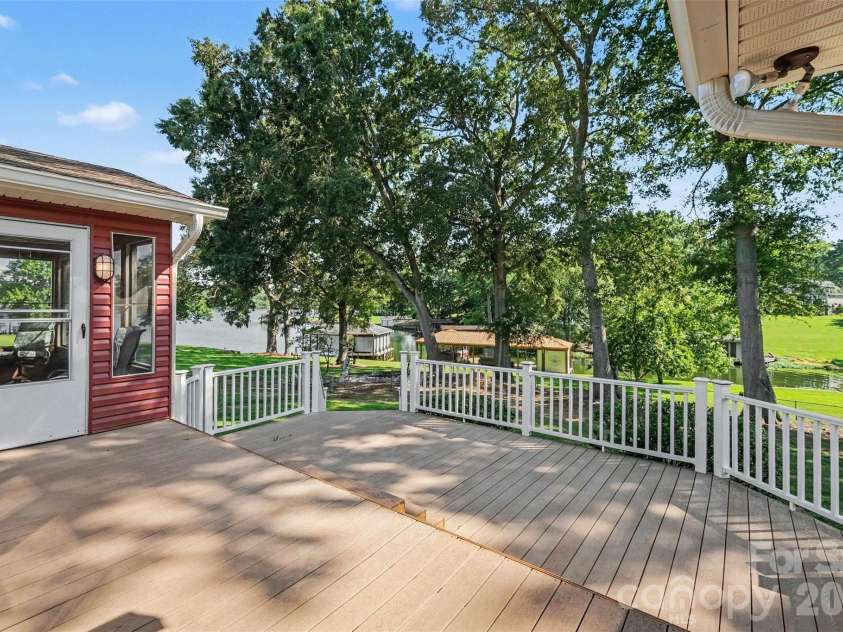 551 Harbor Road, Norwood, NC 28128.  MLS# CAR4420367, YatesRealty ID 48188. 