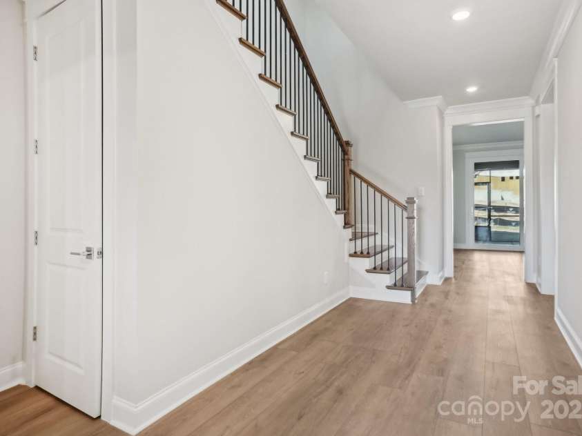 224 Windy Dell Drive, Tega Cay, SC 29708.  MLS# CAR4214107, YatesRealty ID 4819. Foyer