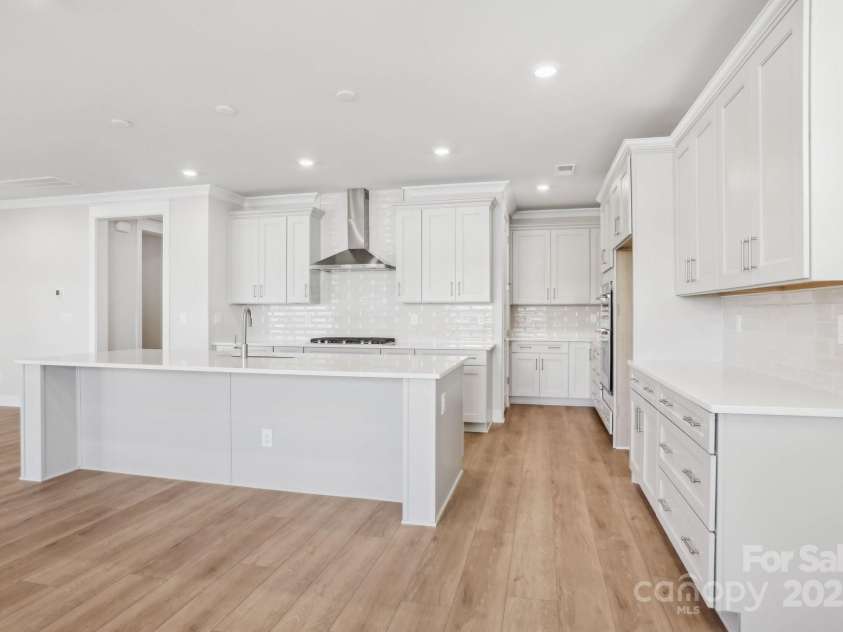 224 Windy Dell Drive, Tega Cay, SC 29708.  MLS# CAR4214107, YatesRealty ID 4819. Kitchen