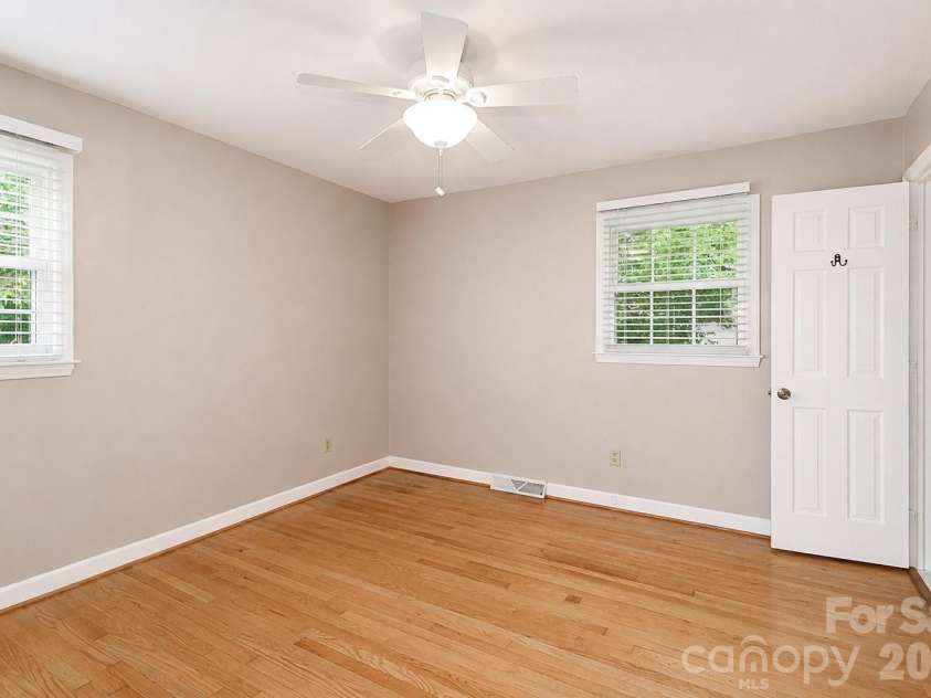 1412 Mount Vernon Avenue, Statesville, NC 28677.  MLS# CAR4420121, YatesRealty ID 48191. 