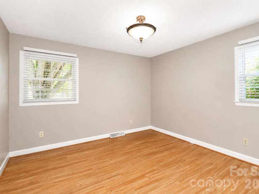 1412 Mount Vernon Avenue, Statesville, NC 28677.  MLS# CAR4420121, YatesRealty ID 48191. 