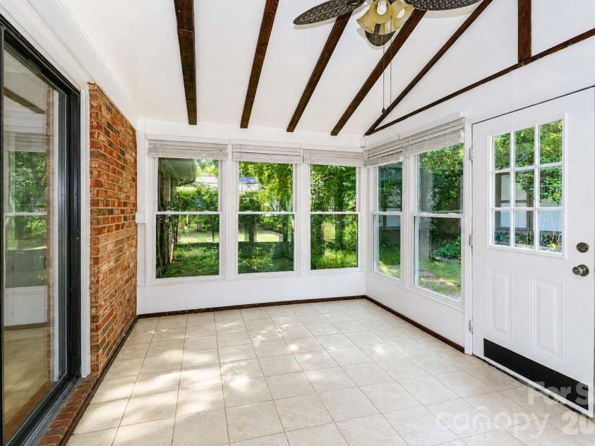 1412 Mount Vernon Avenue, Statesville, NC 28677.  MLS# CAR4420121, YatesRealty ID 48191. 