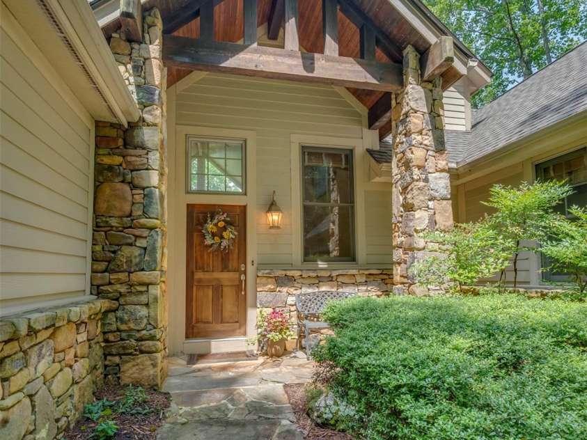 75 Old Hickory Trail, Hendersonville, NC 28739.  MLS# CAR4416201, YatesRealty ID 48192. 