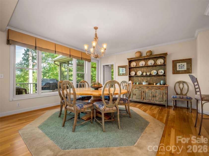 75 Old Hickory Trail, Hendersonville, NC 28739.  MLS# CAR4416201, YatesRealty ID 48192. 