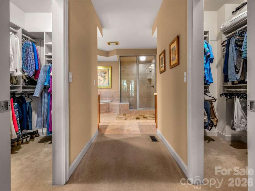 75 Old Hickory Trail, Hendersonville, NC 28739.  MLS# CAR4416201, YatesRealty ID 48192. 