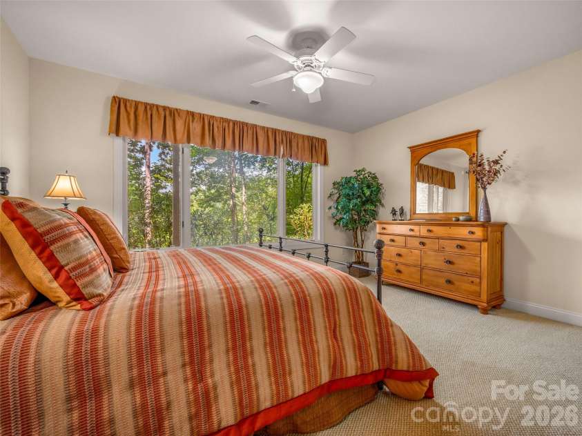 75 Old Hickory Trail, Hendersonville, NC 28739.  MLS# CAR4416201, YatesRealty ID 48192. 