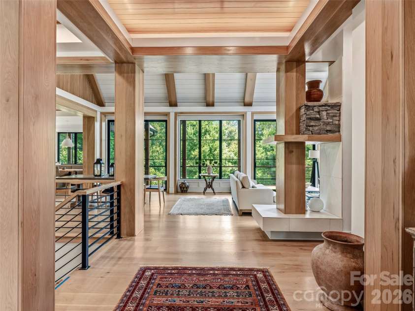 183 Chattooga Run, Hendersonville, NC 28739.  MLS# CAR4406399, YatesRealty ID 48193. 