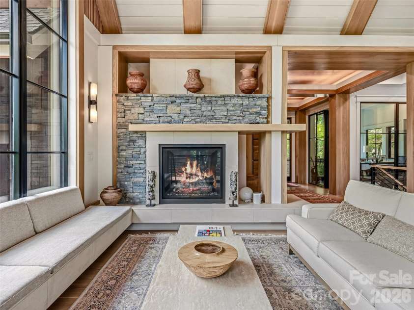 183 Chattooga Run, Hendersonville, NC 28739.  MLS# CAR4406399, YatesRealty ID 48193. 
