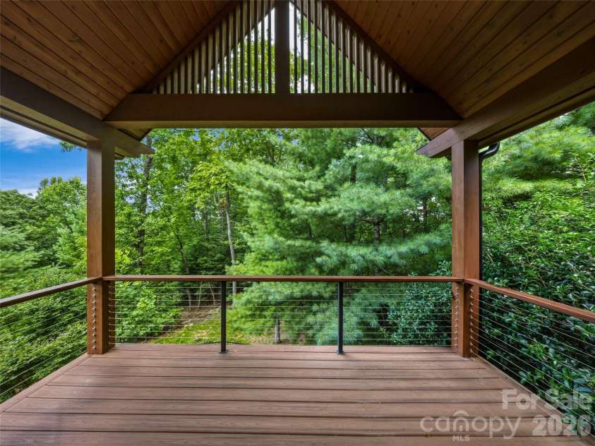 183 Chattooga Run, Hendersonville, NC 28739.  MLS# CAR4406399, YatesRealty ID 48193. 