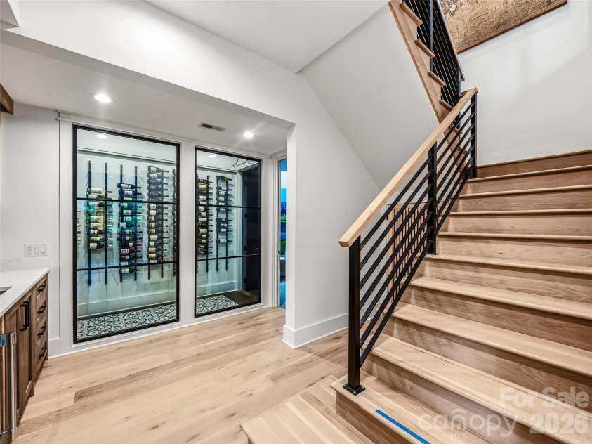 183 Chattooga Run, Hendersonville, NC 28739.  MLS# CAR4406399, YatesRealty ID 48193. 