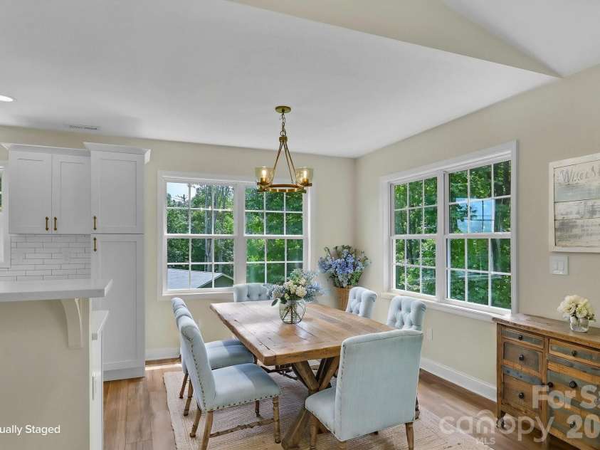 157 Scarlett Ridge Drive, Marshall, NC 28753.  MLS# CAR4419073, YatesRealty ID 48194. 