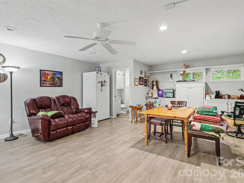 9324 Simpson Road, Waxhaw, NC 28173.  MLS# CAR4419037, YatesRealty ID 48195. 