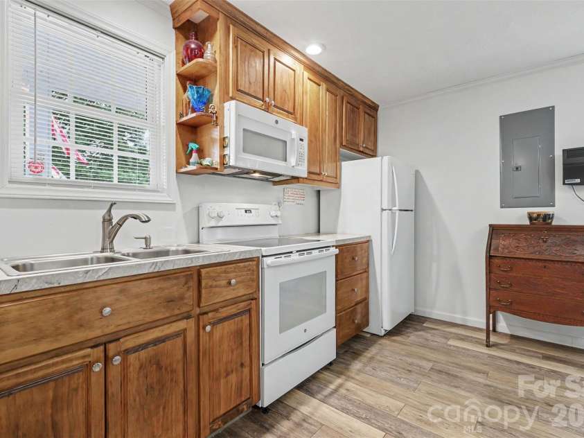 9324 Simpson Road, Waxhaw, NC 28173.  MLS# CAR4419037, YatesRealty ID 48195. 