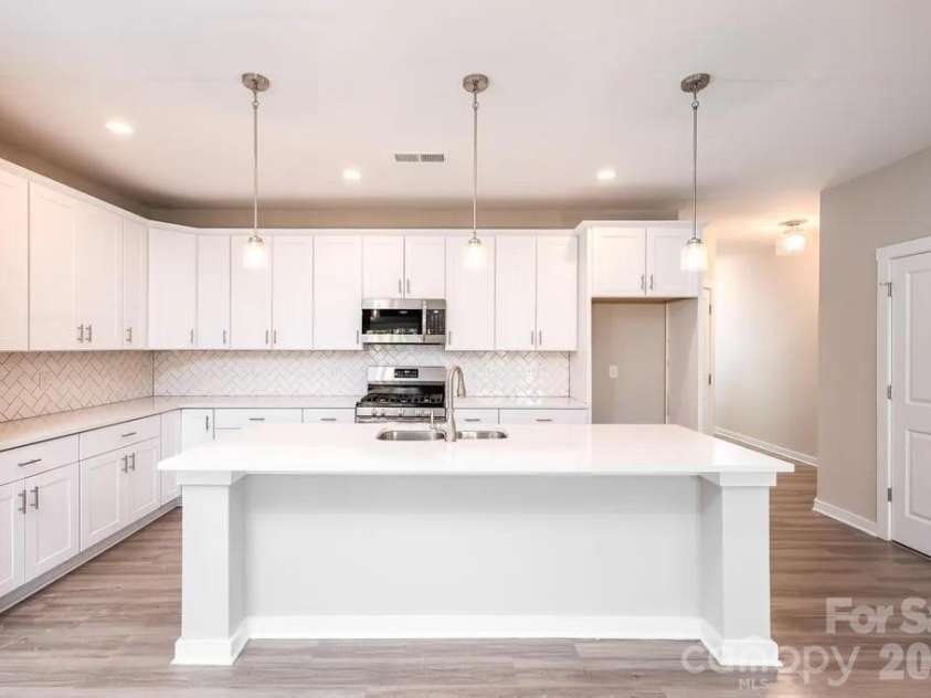 312 Cannamela Drive, Pineville, NC 28134.  MLS# CAR4419988, YatesRealty ID 48196. 