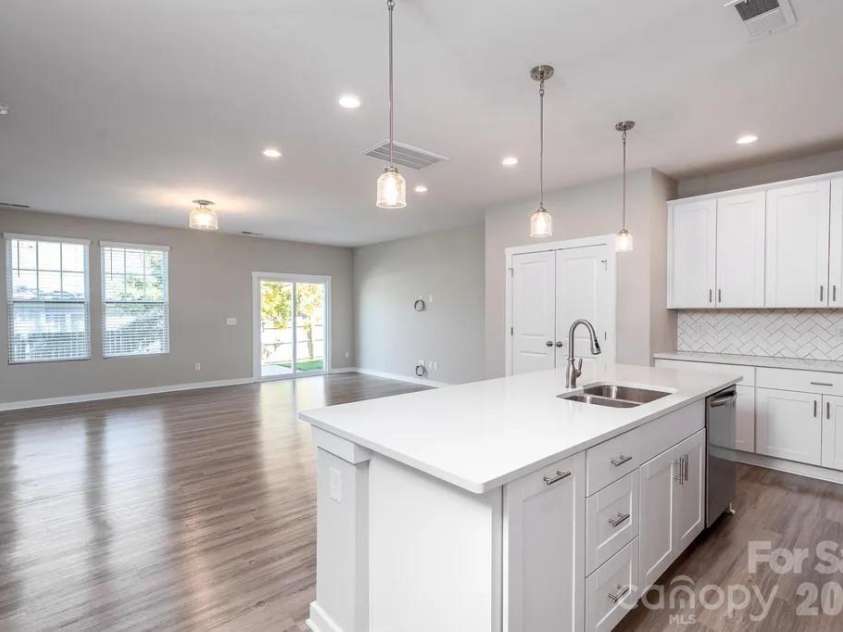 312 Cannamela Drive, Pineville, NC 28134.  MLS# CAR4419988, YatesRealty ID 48196. 