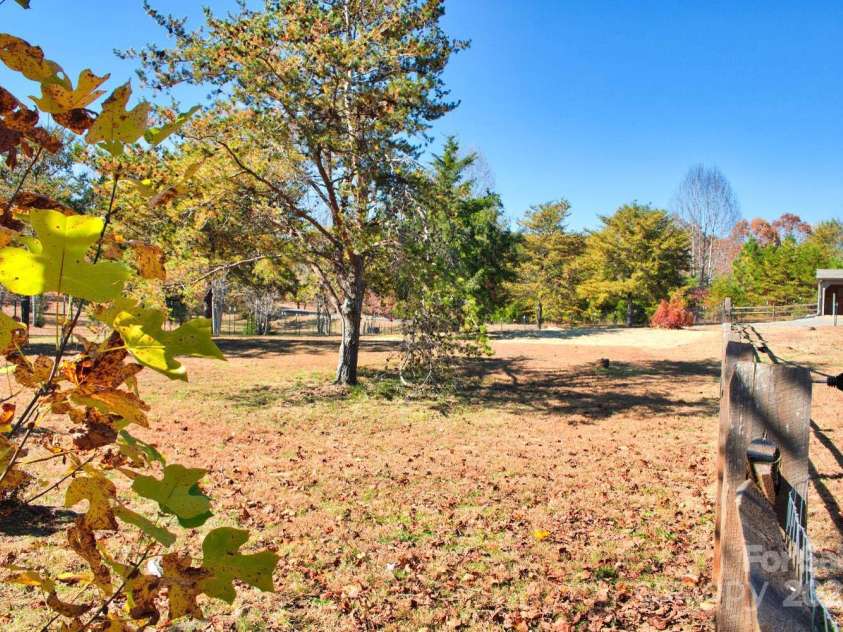 543 Moonlight Pass, Union Mills, NC 28167.  MLS# CAR4319903, YatesRealty ID 48196. 