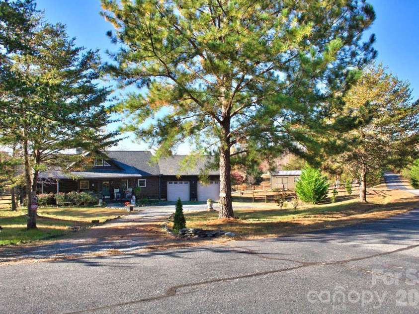 543 Moonlight Pass, Union Mills, NC 28167.  MLS# CAR4319903, YatesRealty ID 48196. 