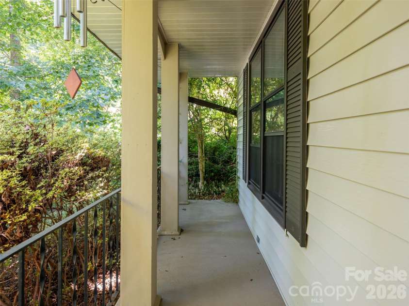 14 Forest Ridge Drive, Arden, NC 28704.  MLS# CAR4420399, YatesRealty ID 48197. 