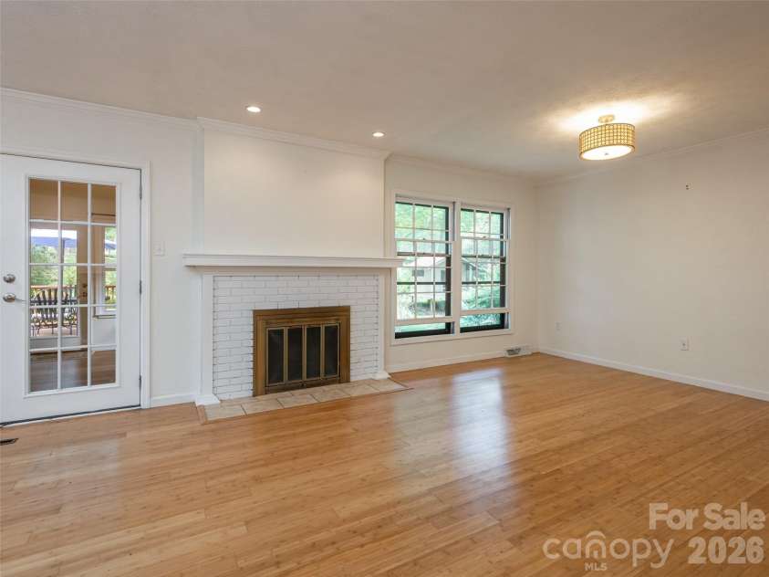 14 Forest Ridge Drive, Arden, NC 28704.  MLS# CAR4420399, YatesRealty ID 48197. 