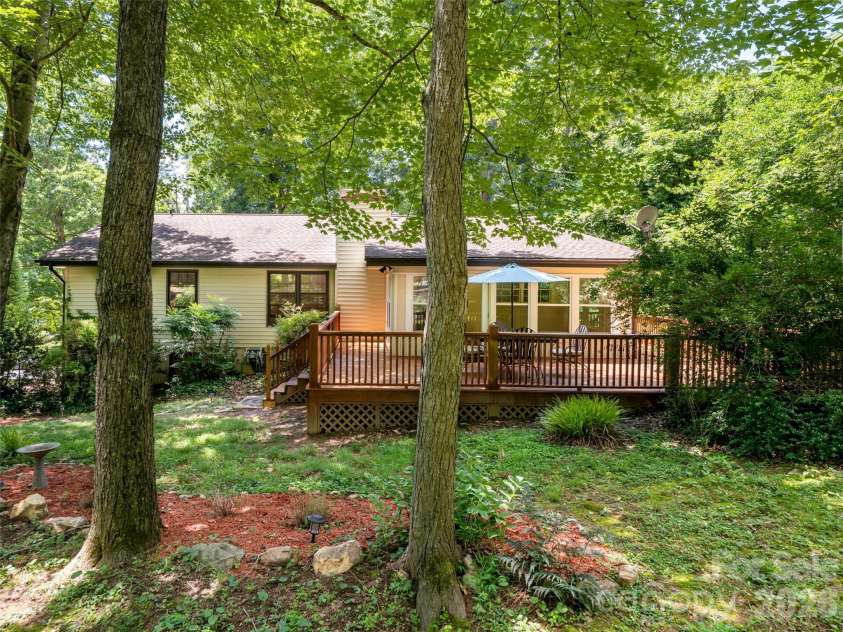 14 Forest Ridge Drive, Arden, NC 28704.  MLS# CAR4420399, YatesRealty ID 48197. 