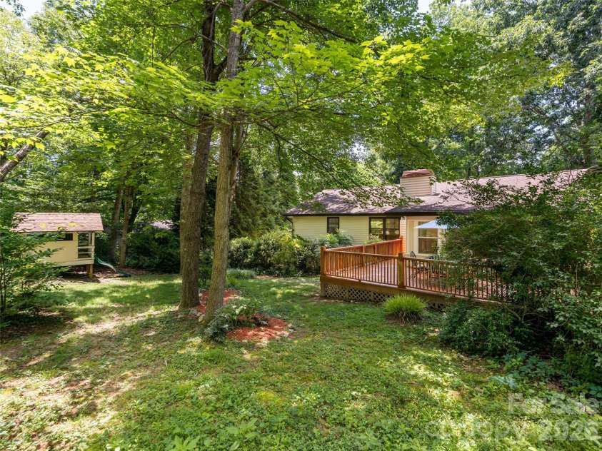 14 Forest Ridge Drive, Arden, NC 28704.  MLS# CAR4420399, YatesRealty ID 48197. 