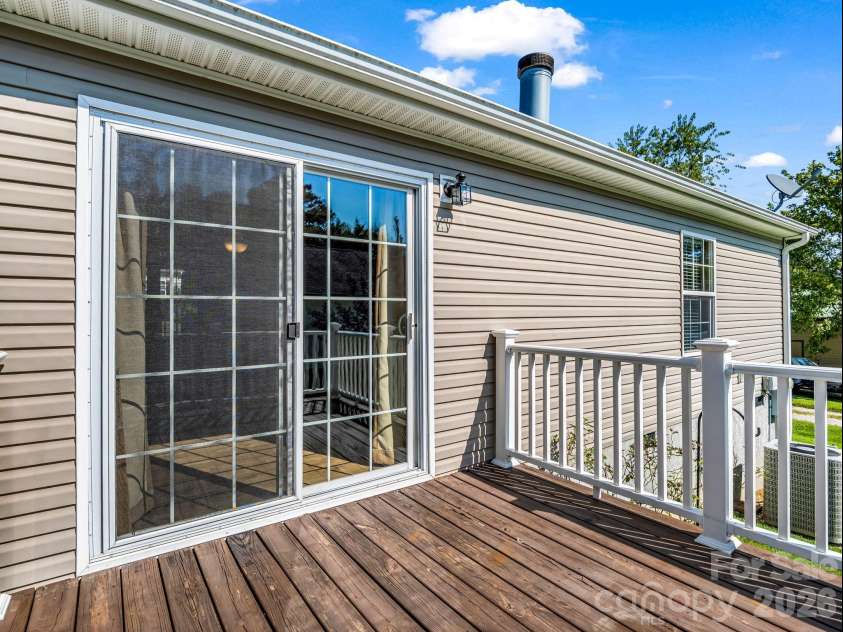 12 Frederick Lane, Hendersonville, NC 28792.  MLS# CAR4418880, YatesRealty ID 48198. Rear Deck