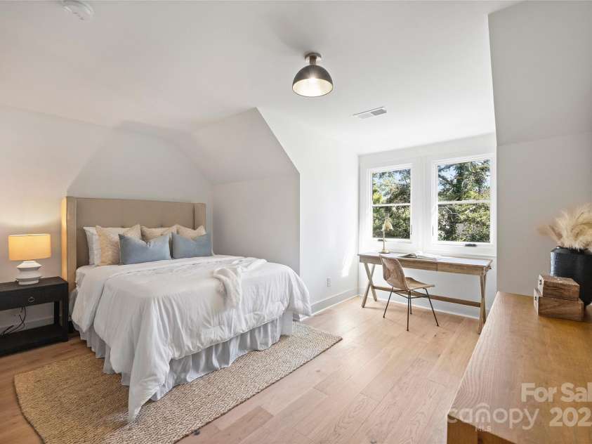 2023 Thurmond Place, Charlotte, NC 28205.  MLS# CAR4206034, YatesRealty ID 482. Secondary. Representative from last completed unit.