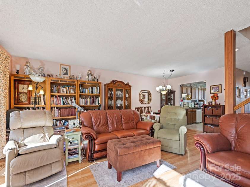 40 Meadows Lane, Maggie Valley, NC 28751.  MLS# CAR4201319, YatesRealty ID 482. 