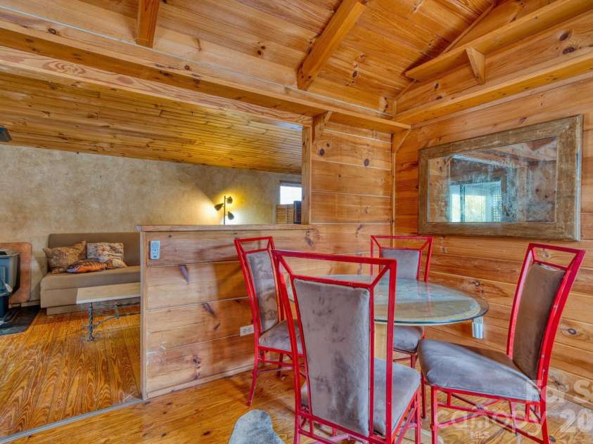 292 Crow Lane, Burnsville, NC 28714.  MLS# CAR4358084, YatesRealty ID 4820. 