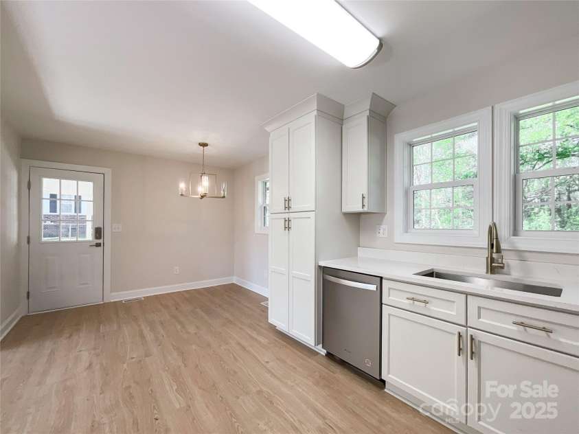 418 Dallas Stanley Highway, Dallas, NC 28034.  MLS# CAR4233569, YatesRealty ID 4820. 