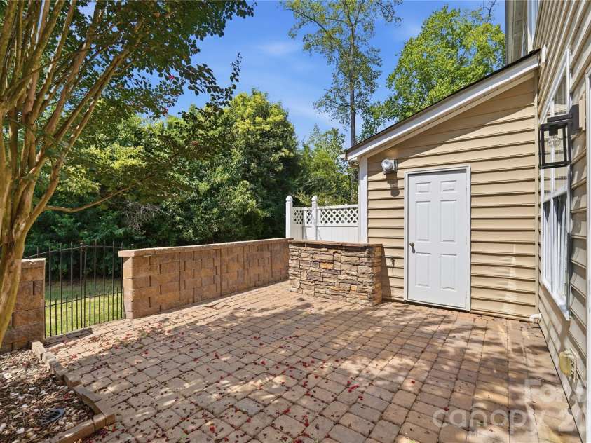 461 River Park Road, Belmont, NC 28012.  MLS# CAR4418222, YatesRealty ID 48209. 