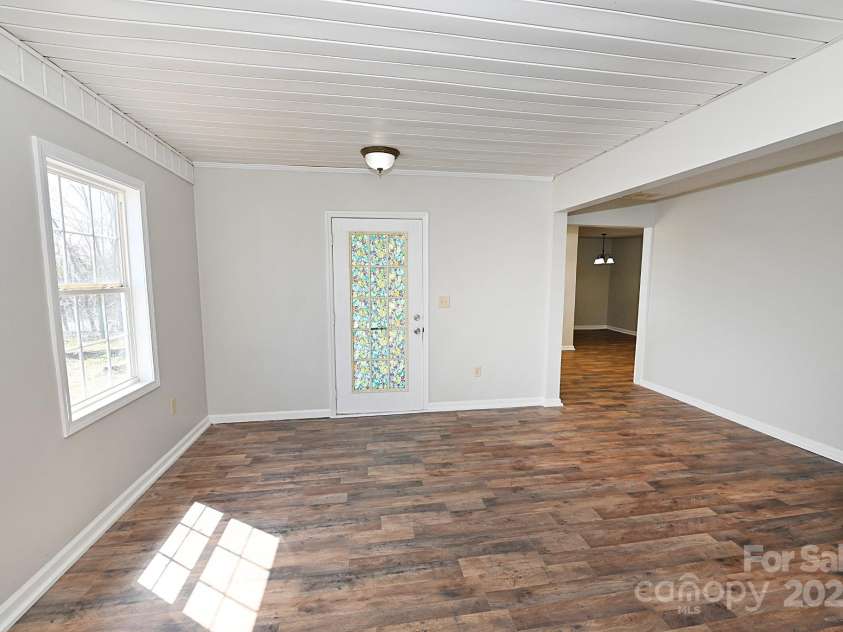 1412 Cliffside Place, Lenoir, NC 28645.  MLS# CAR4238704, YatesRealty ID 4821. 