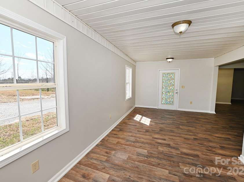 1412 Cliffside Place, Lenoir, NC 28645.  MLS# CAR4238704, YatesRealty ID 4821. 