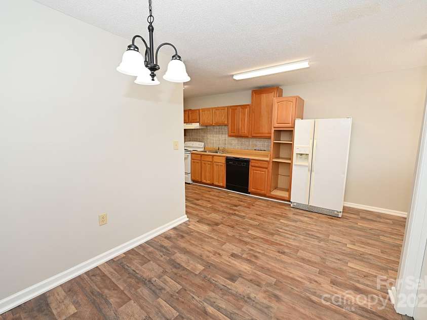 1412 Cliffside Place, Lenoir, NC 28645.  MLS# CAR4238704, YatesRealty ID 4821. 