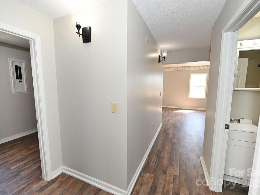 1412 Cliffside Place, Lenoir, NC 28645.  MLS# CAR4238704, YatesRealty ID 4821. 