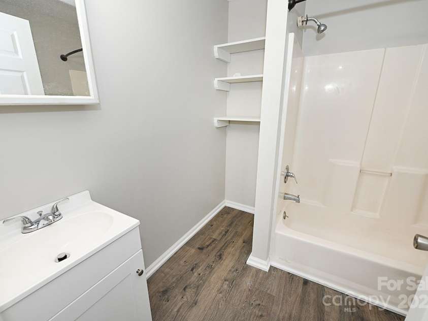 1412 Cliffside Place, Lenoir, NC 28645.  MLS# CAR4238704, YatesRealty ID 4821. 