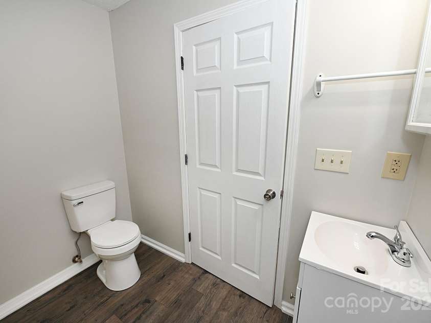 1412 Cliffside Place, Lenoir, NC 28645.  MLS# CAR4238704, YatesRealty ID 4821. 